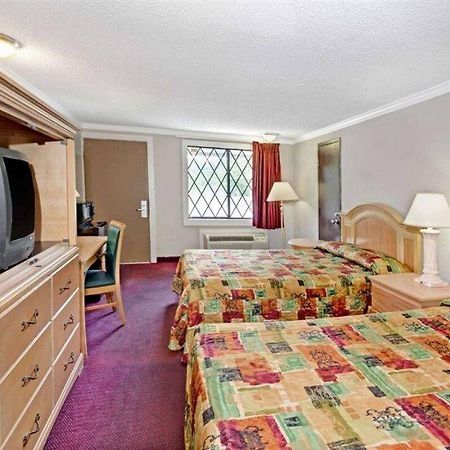 Knights Inn Austell Buitenkant foto
